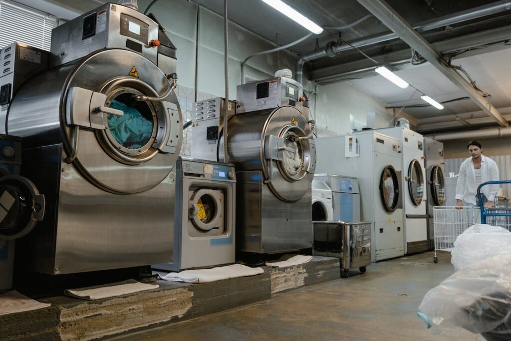 Dryer Balls vs. Dryer Sheets